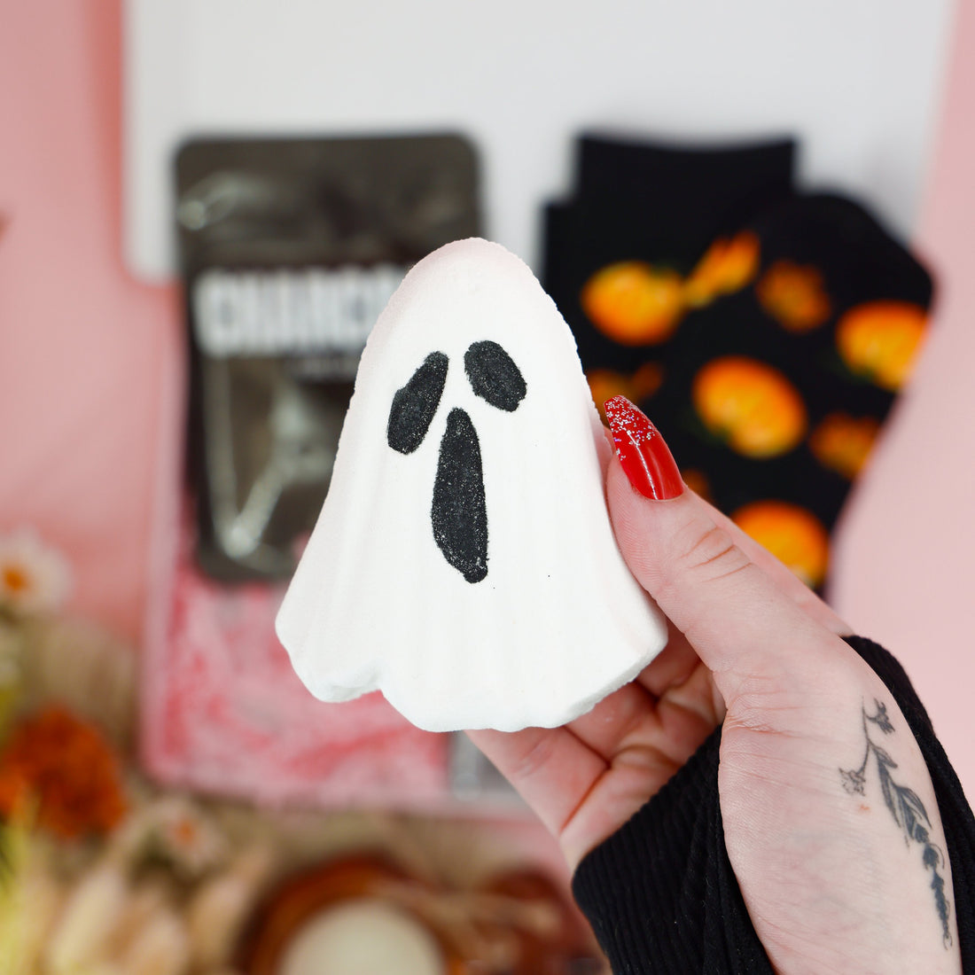 Autumn gifts for her – Halloween themed pamper set with charcoal face mask and lip mask