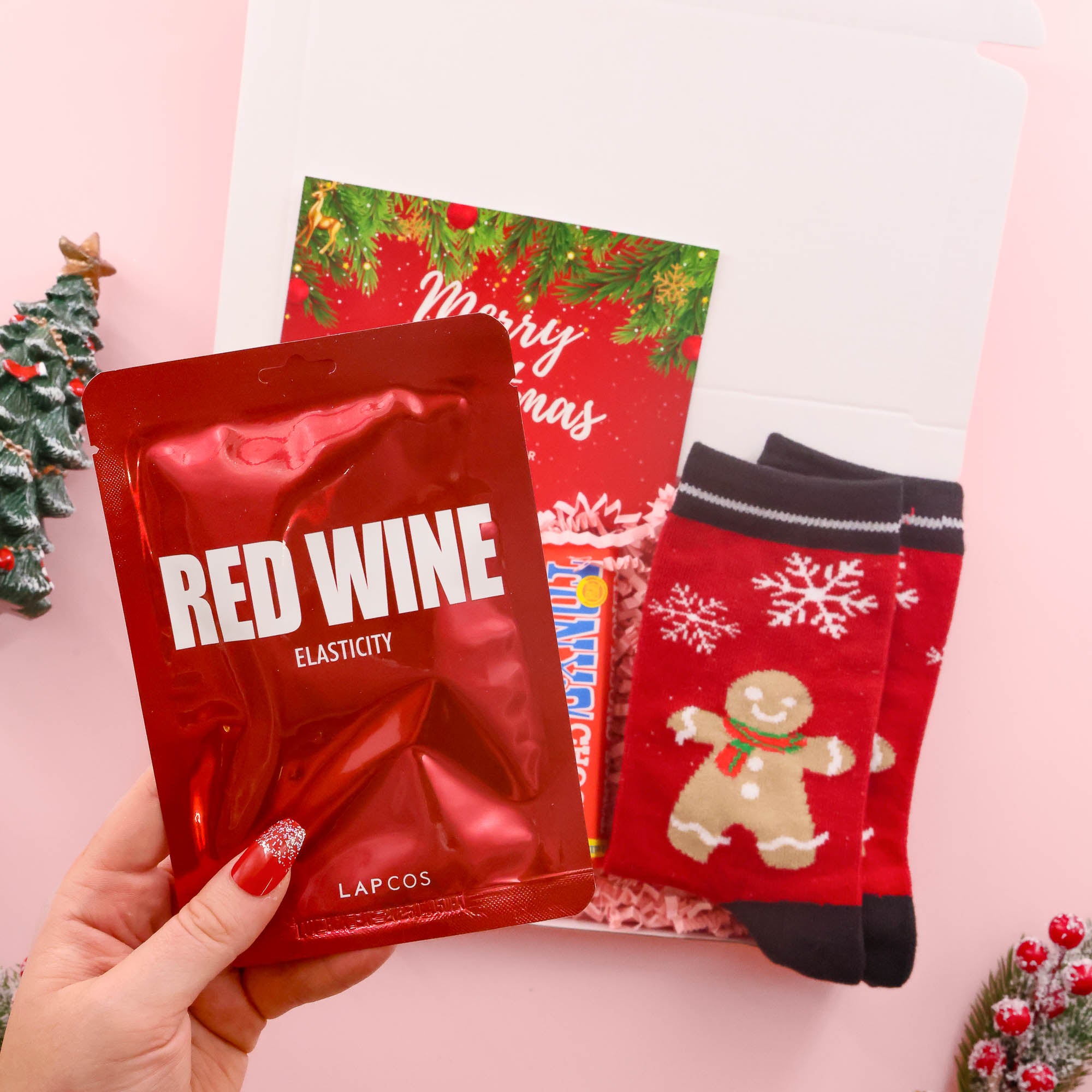 Letterbox Christmas gift – mini gingerbread themed holiday box for her