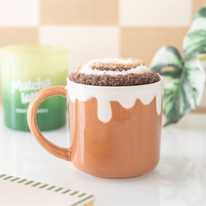 Gifts for her – Cinnamon Roll Mug and matching plush socks set