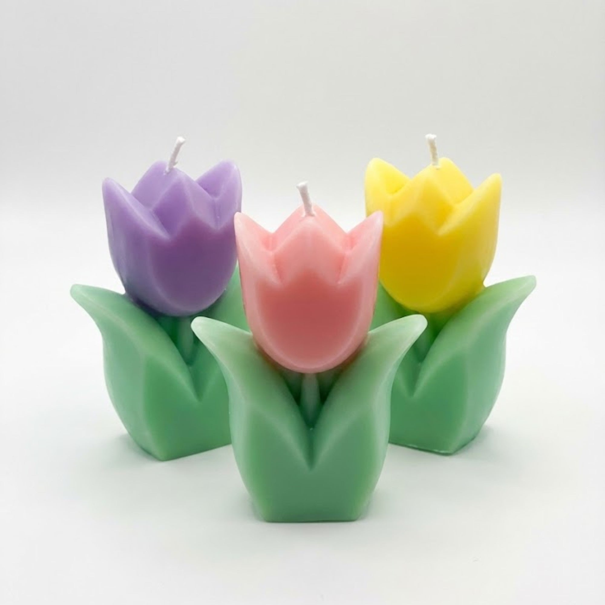 Gifts for her – single tulip scented candle assorted colours