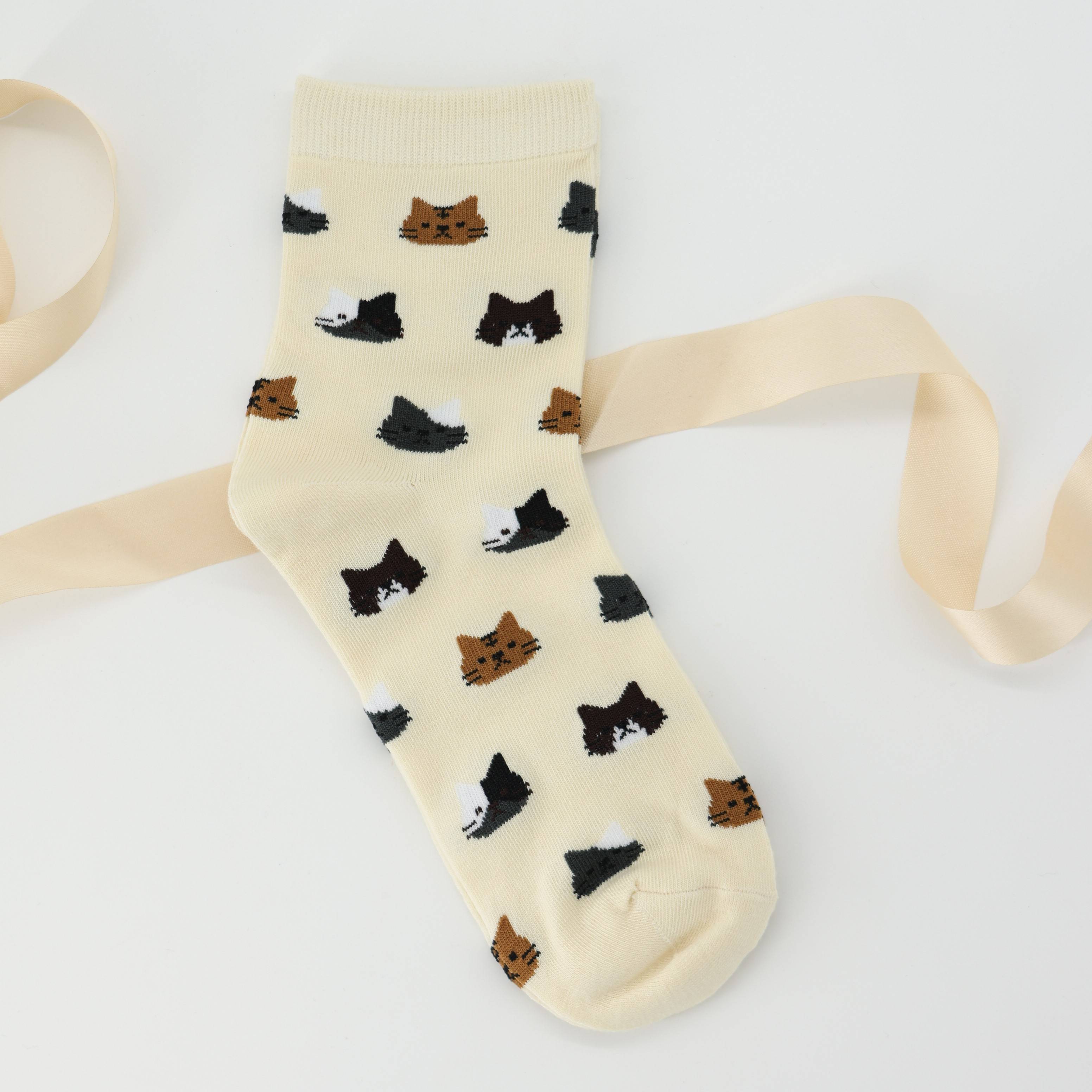 Cute Cat Socks Gift – cosy gift for her with playful cat design