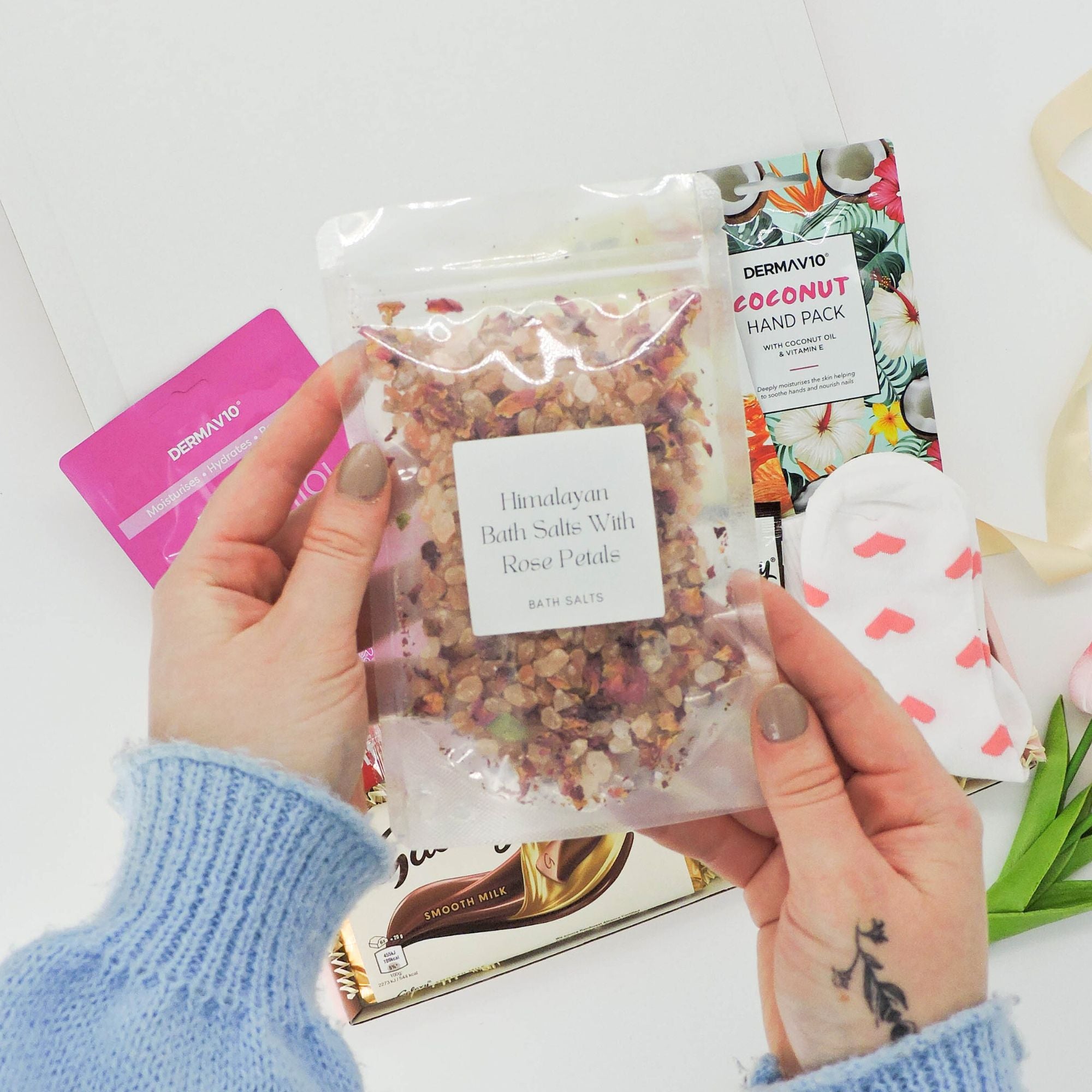 Love & Hugs Gift – a thoughtful self-care hamper designed for warmth and comfort.