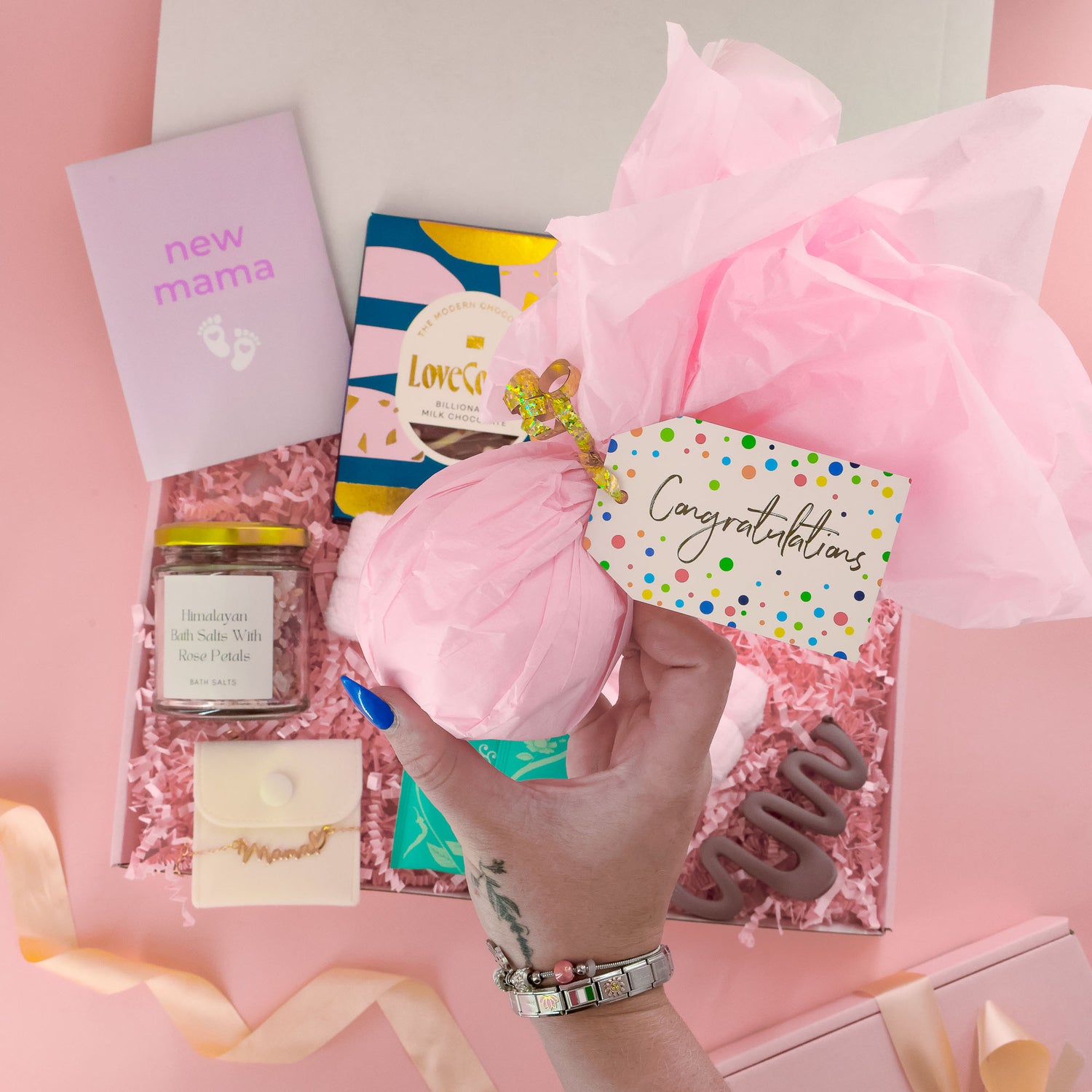 New Mum Gift Box – thoughtful new mummy gifts with clay mask, bath bomb, and tea