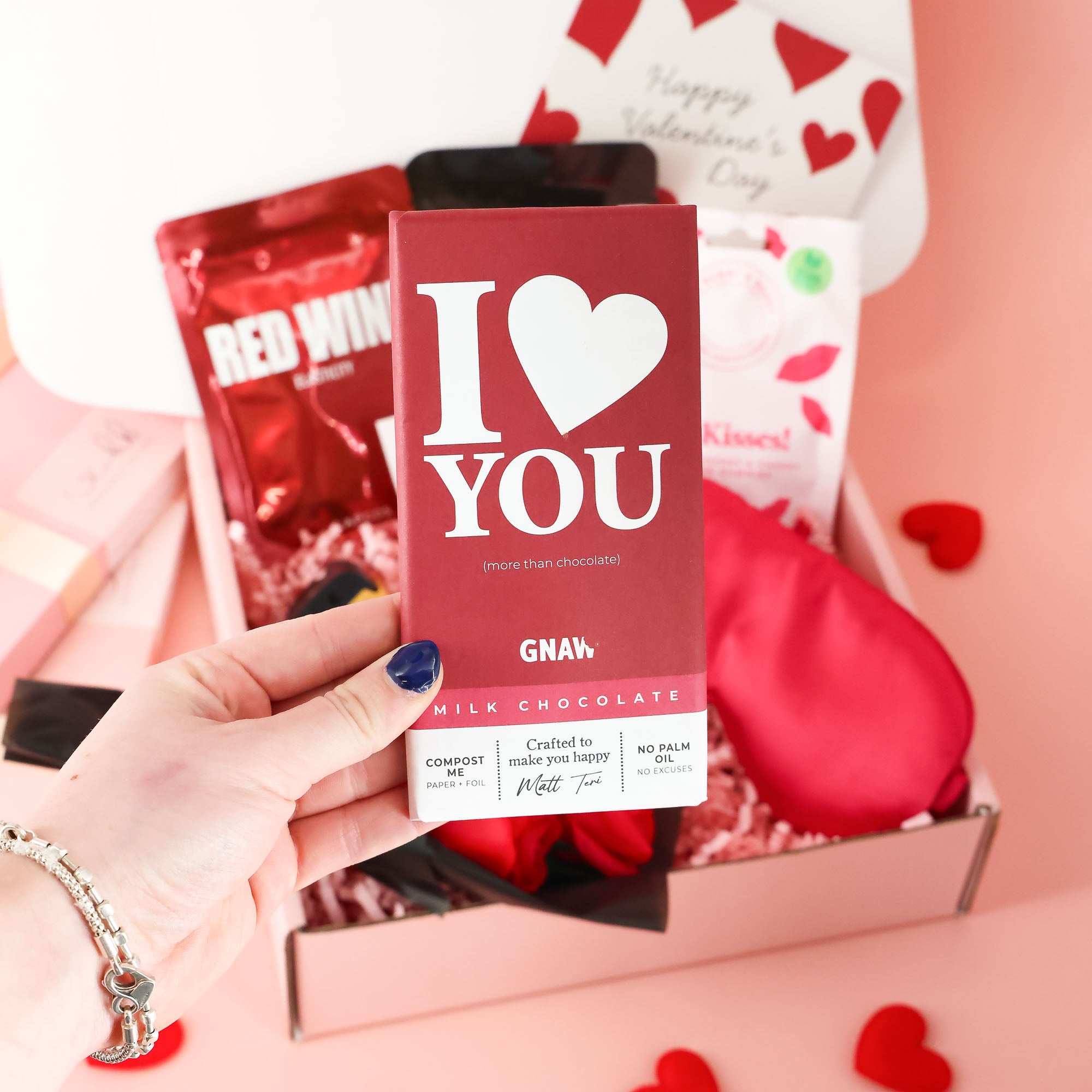 Valentine Day Presents for Her – a beautifully curated pampering gift set for romance and relaxation.