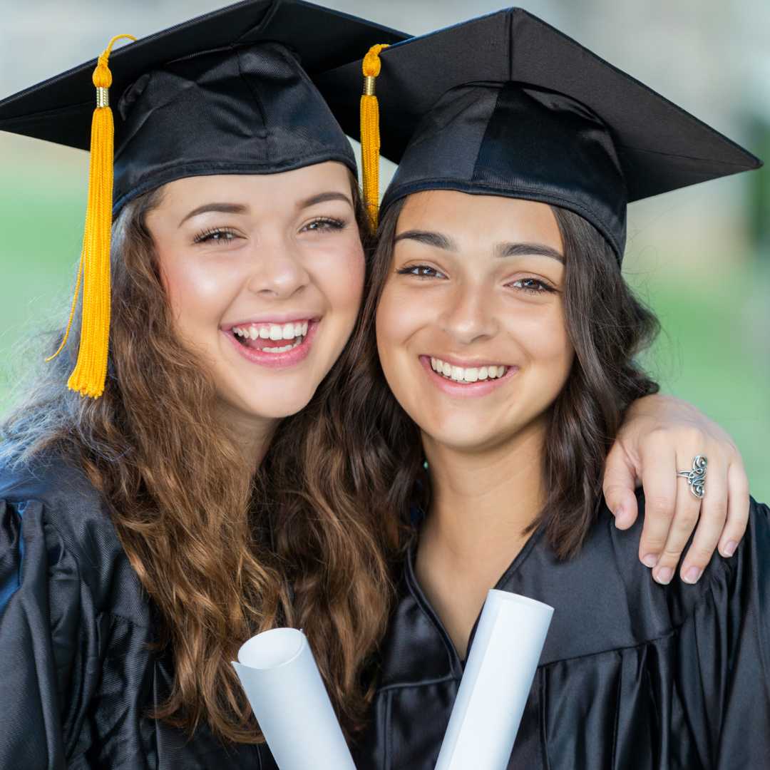 Graduation gifts for her – thoughtful gift boxes to celebrate her success and the exciting journey ahead