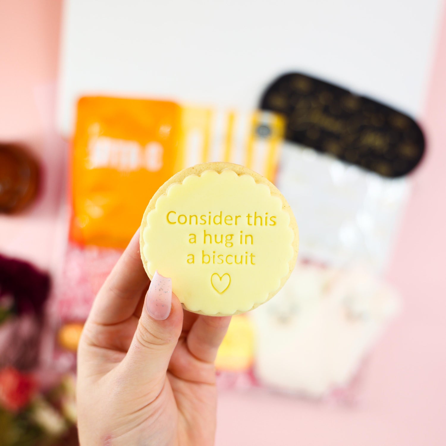 Cosy autumn gifts – pamper set for her with bath and beauty treats


