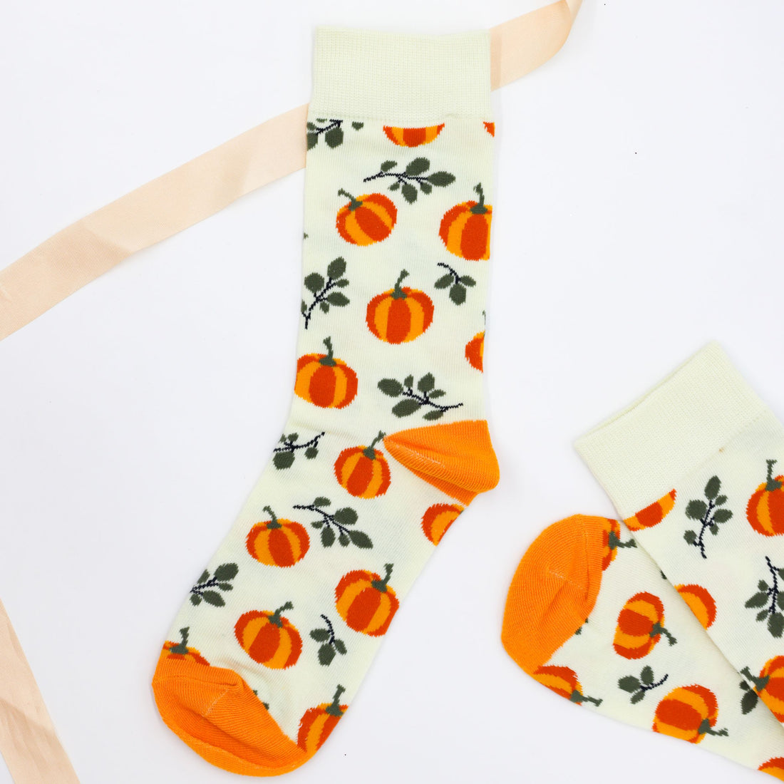 Autumn gifts for her – playful pumpkin socks for autumn lounging
