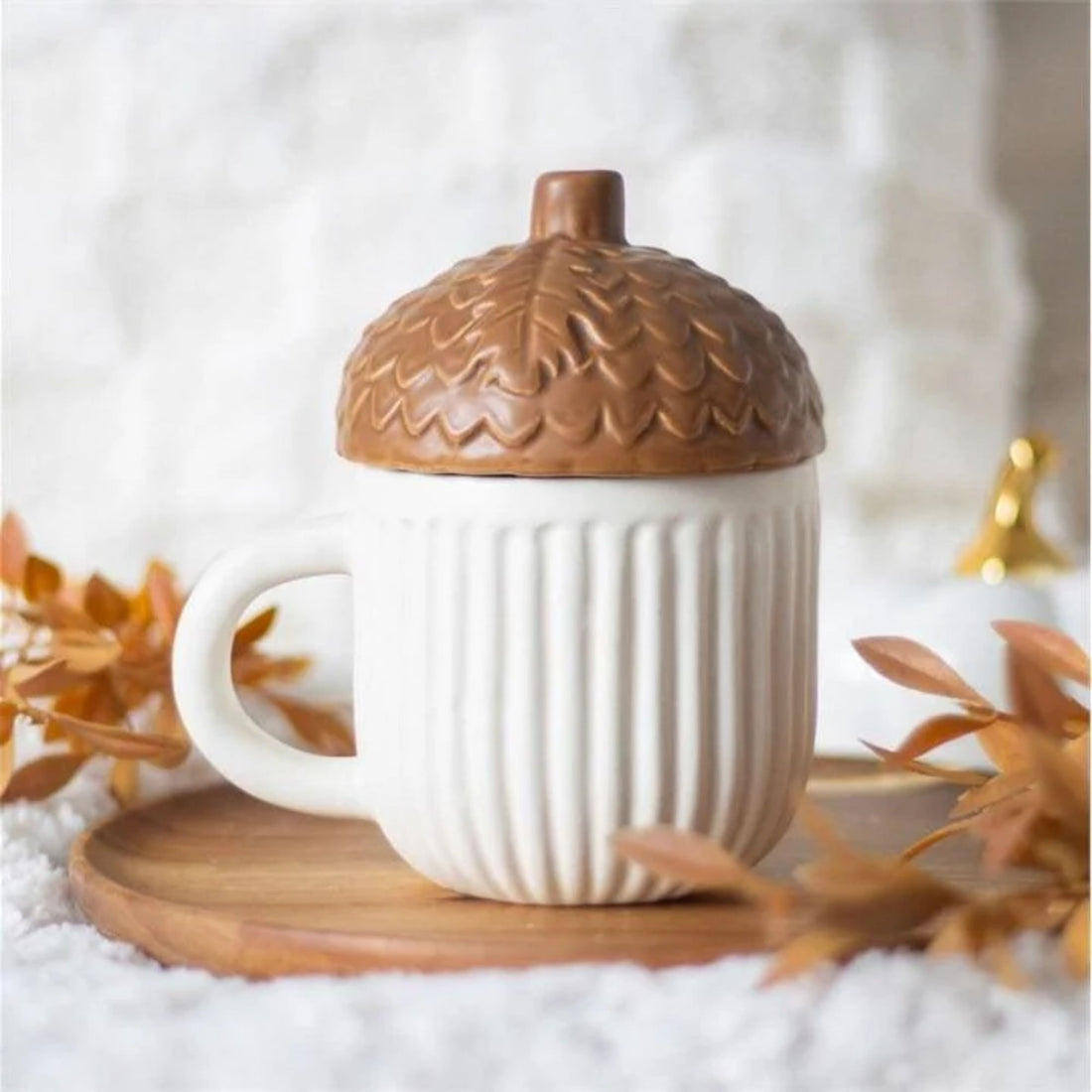 Autumn Gifts for Her – Acorn Ceramic Mug with lid for cosy drinks
