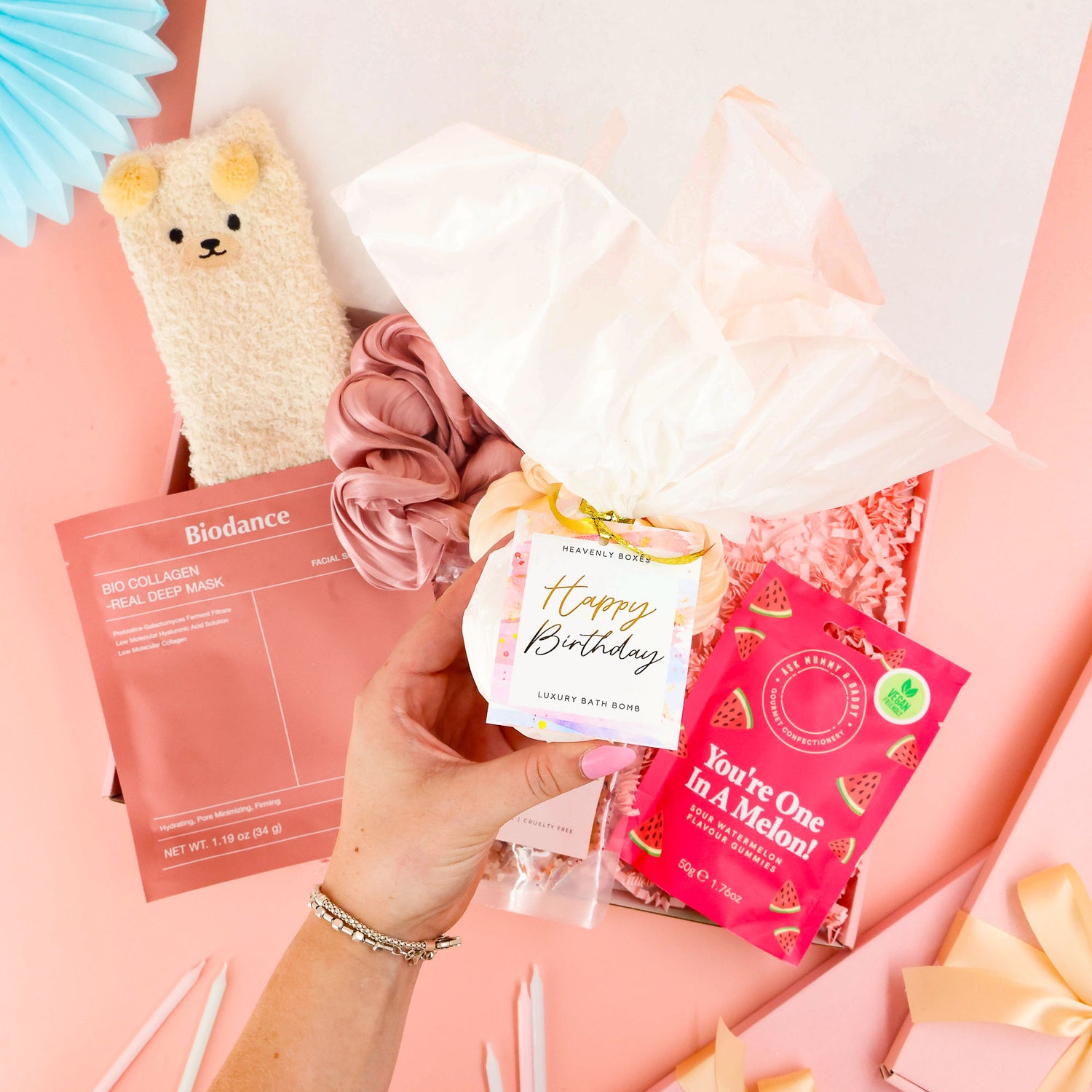 birthday self care gift – birthday pamper hamper for her with relaxing essentials
