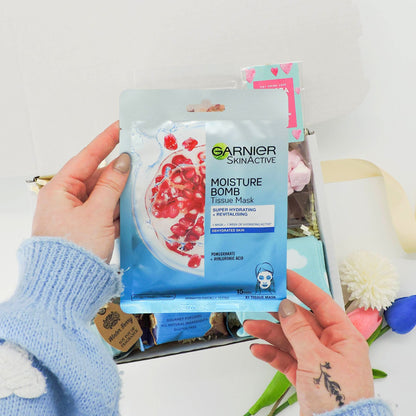 Hug In A Box Gift Ideas for Friends – a beautifully curated relaxation set for appreciation.