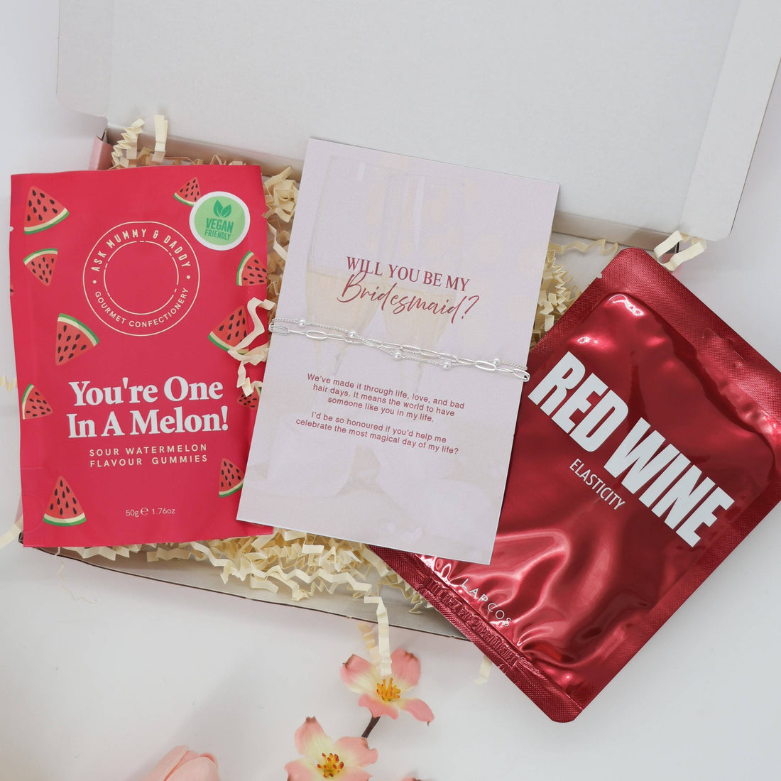 Bridesmaid gift box – proposal present with sweets and skincare