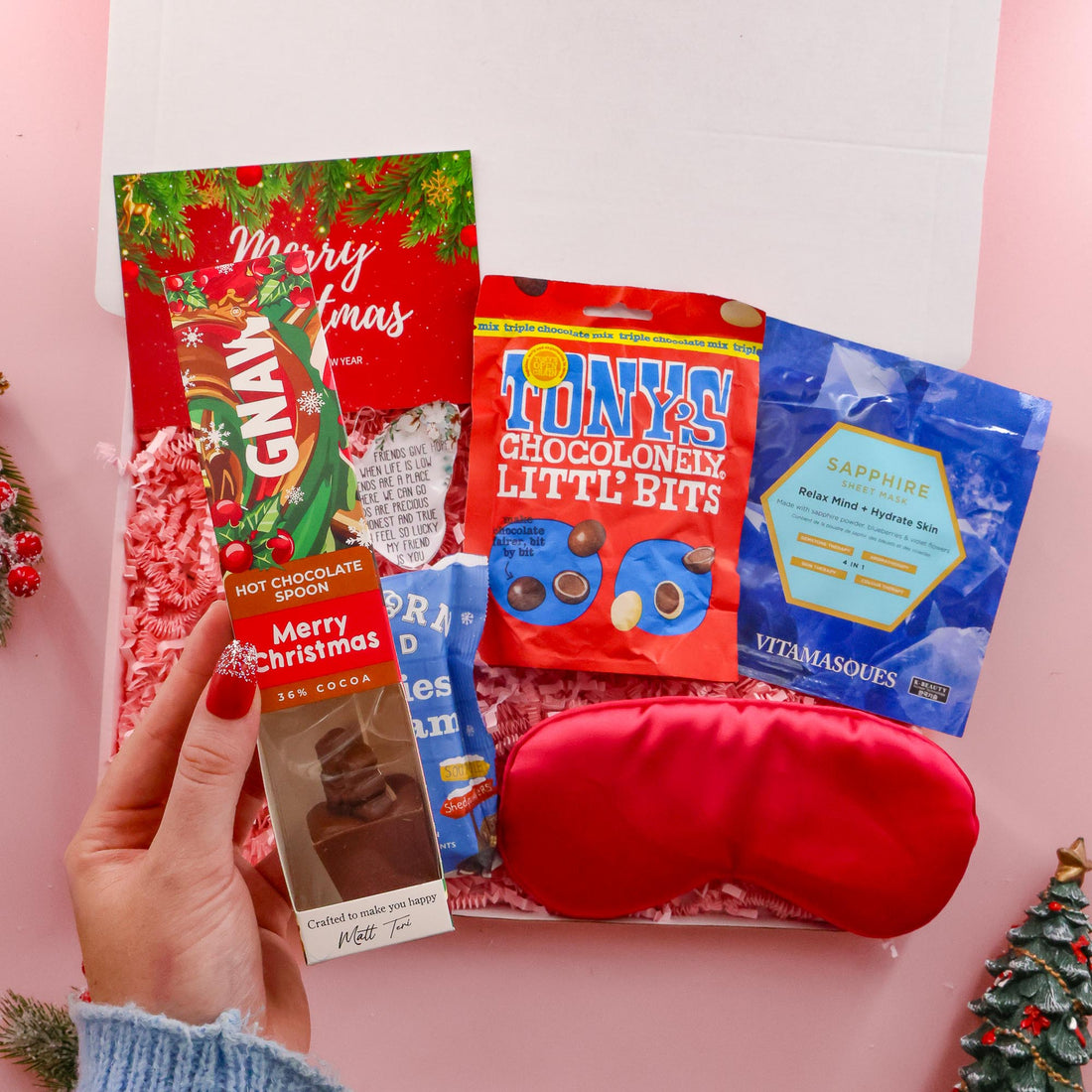 Festive friendship gift – Christmas gift for her with keepsake and holiday treats