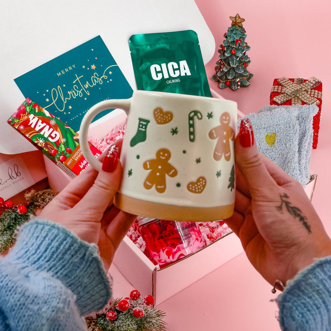 Holiday luxury hamper – Christmas gift box with cosy socks, hot chocolate and festive sweets