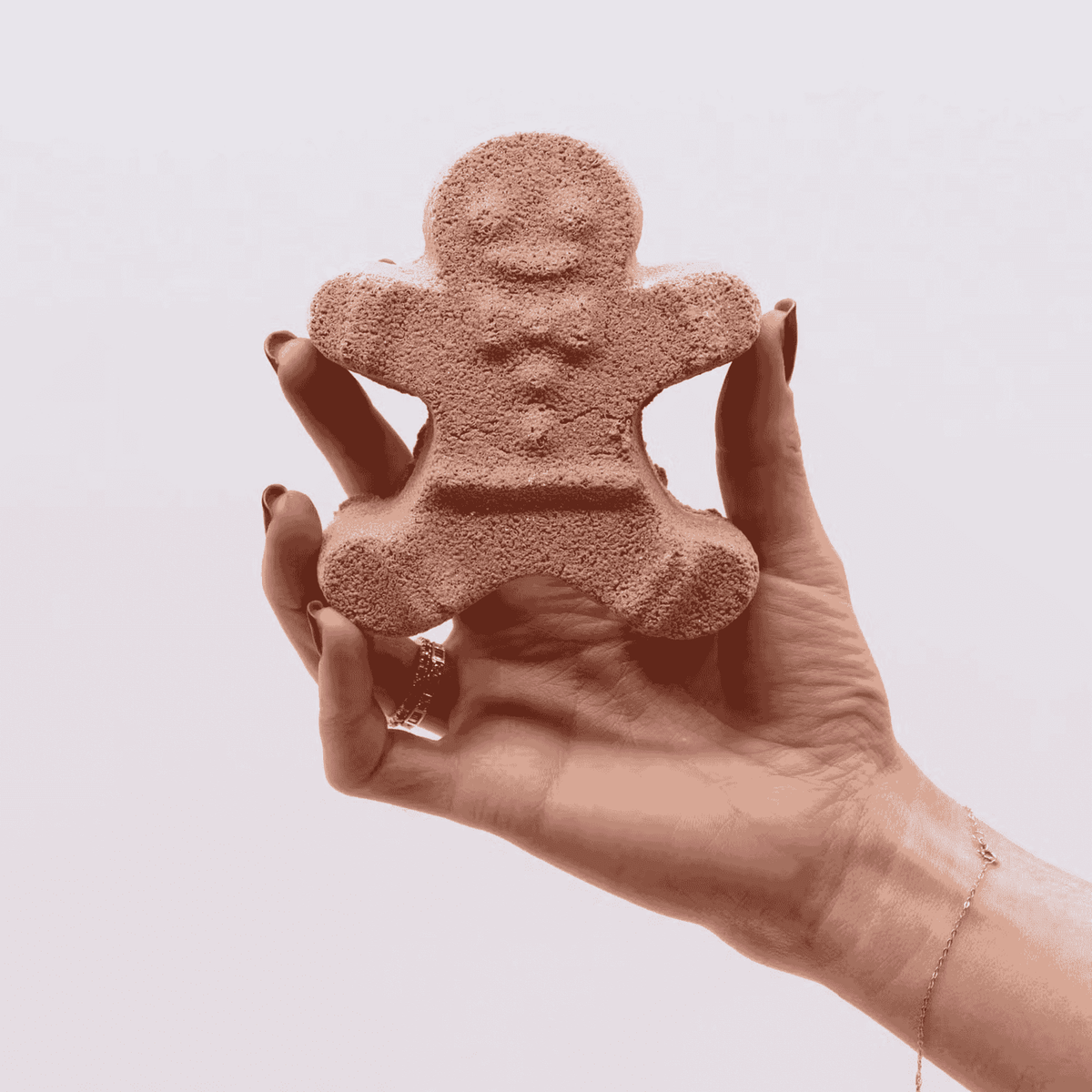 Christmas gifts for her – Christmas Fun Bath Bomb feauturing gingerbread bath bombs