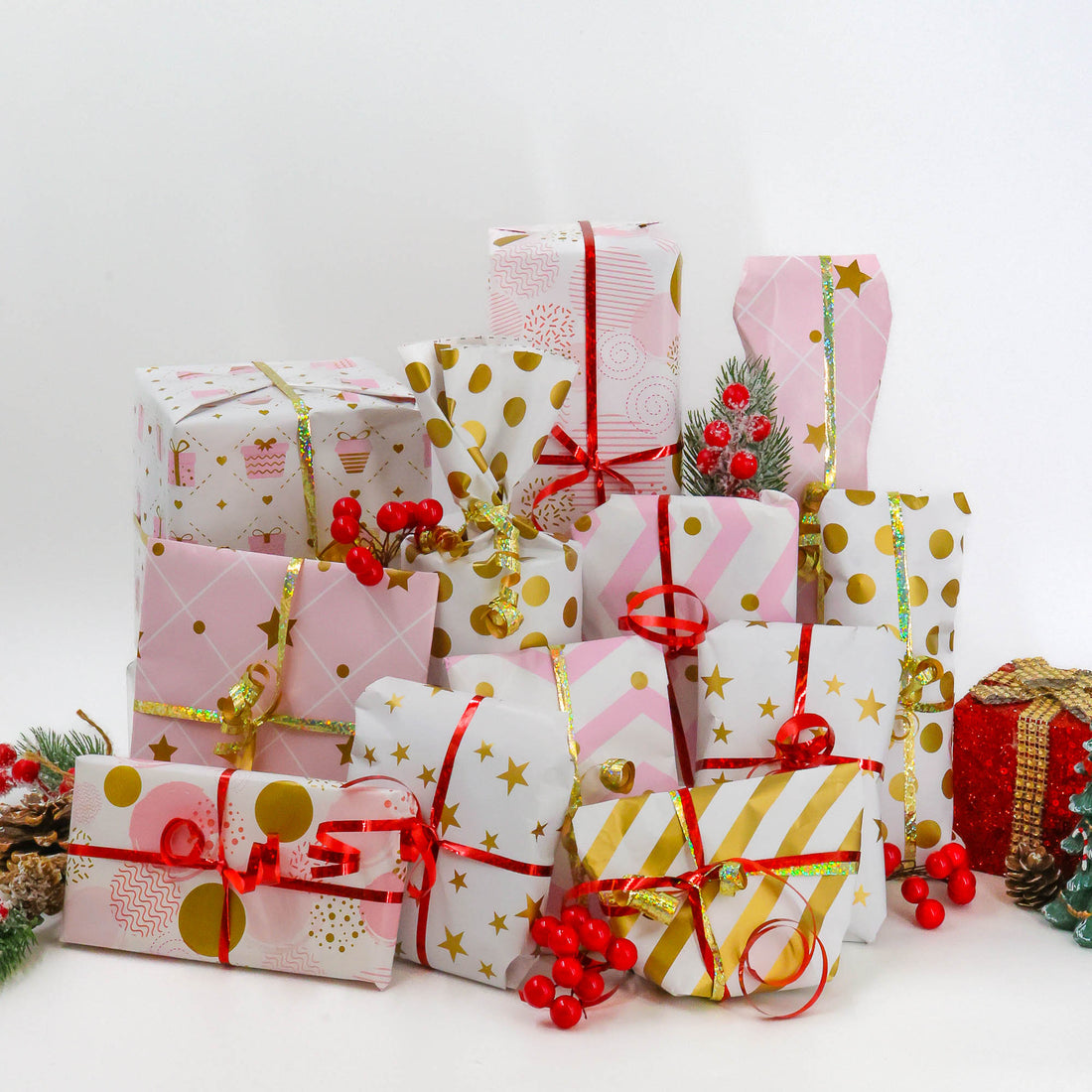 12-Day Advent Calendar – luxury Christmas advent gift box with wrapped festive surprises