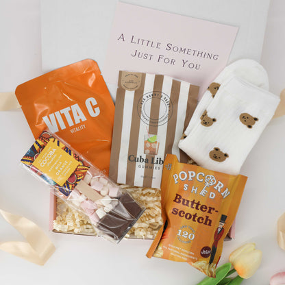 Bear Hugs gift box – cosy gift with socks, snacks, and face mask
