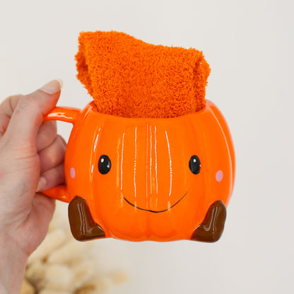 Gifts for her – Pumpkin Mug With Fluffy Socks autumn set