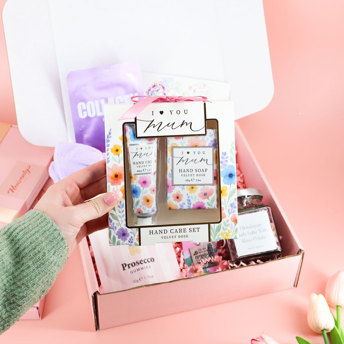 Gifts for mum – luxury pamper hamper with collagen beauty sachet, Prosecco sweets and heart biscuit