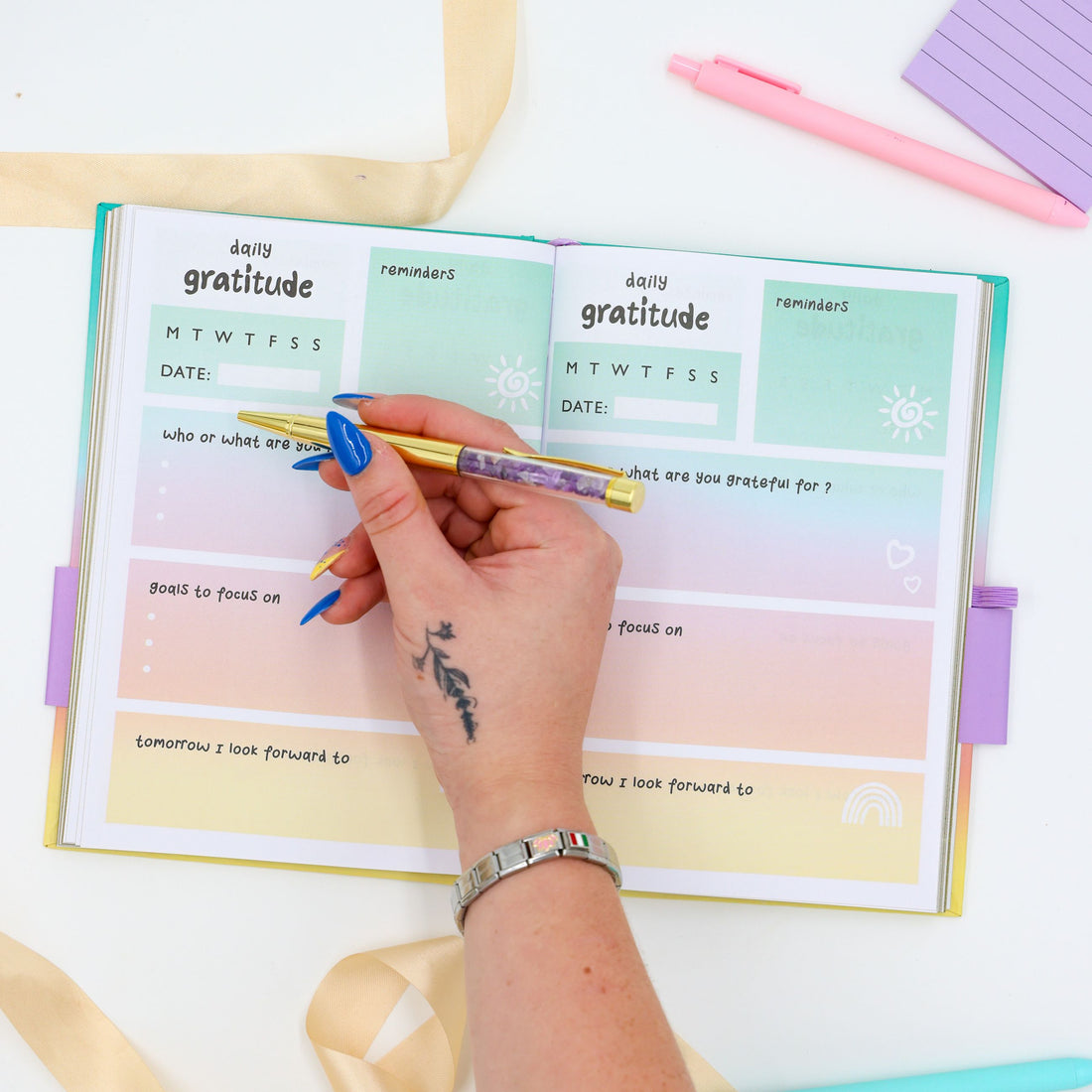 Self care gifts for her – journal to reflect and embrace positivity

