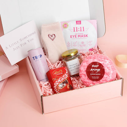 self care gifts – Ultimate Self Love Pamper Box with bath salts, soap sponge and cosy heart socks