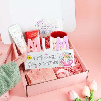 Gift for mom’s day – thoughtful pamper box with hand cream, decorative MUM letters and heartfelt quote plaque