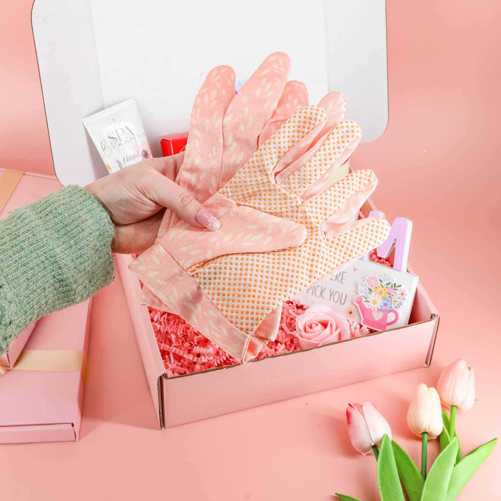 Gifts for mum – pink pamper hamper with soft socks, Lindt chocolates, iced biscuit and floral Mother’s Day card