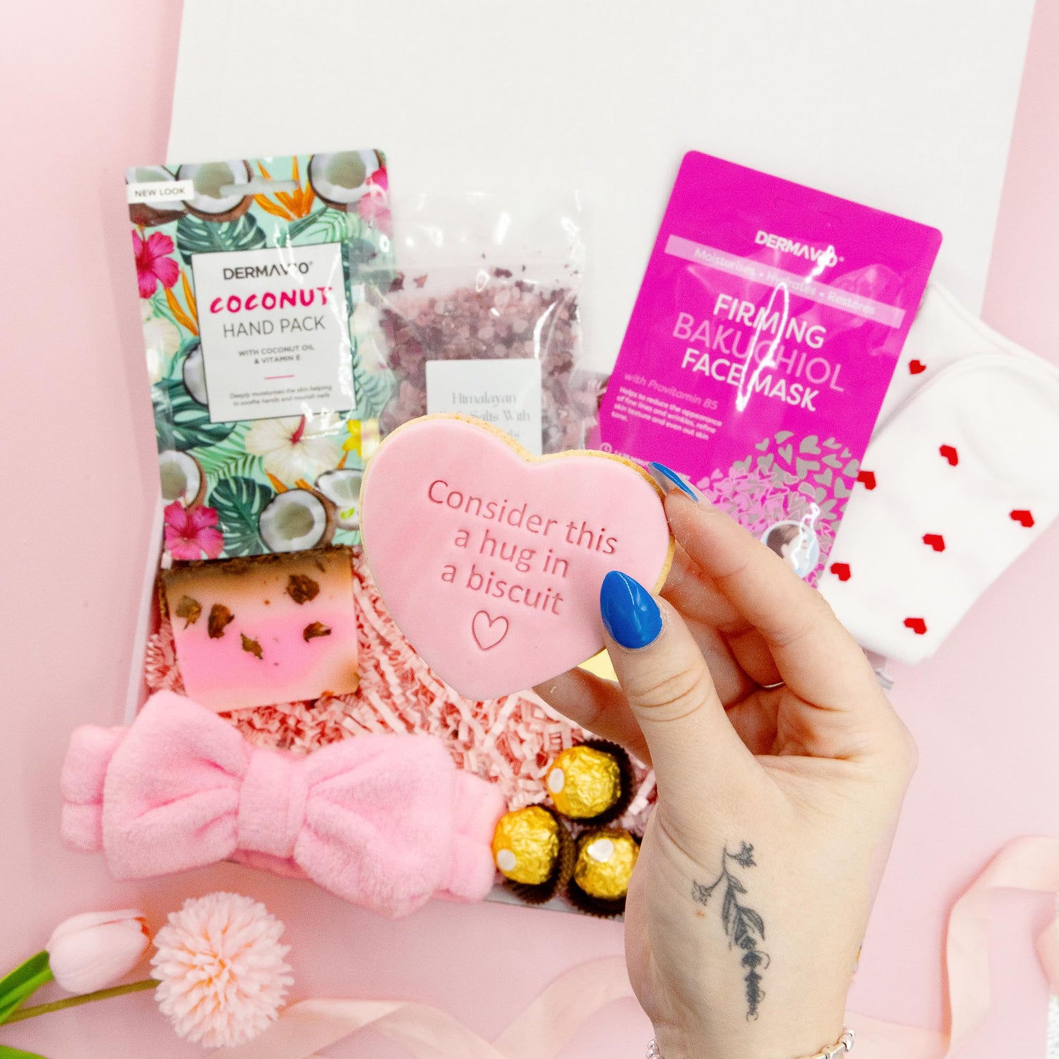 Self Care Hampers – a premium pampering box filled with indulgent spa-inspired treats.