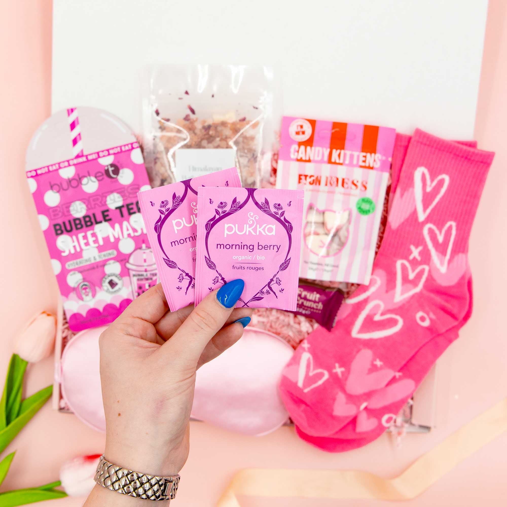 Vegan Gift Hamper – plant-based gift for her with vegan tea, sweets, bath salts, self-care treats and socks – cruelty-free hamper by Heavenly Boxes.